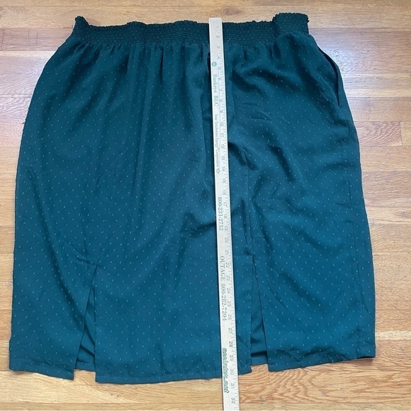 Universal Standard Green Swiss Dot Slit Midi Skirt - Picture 6 of 11